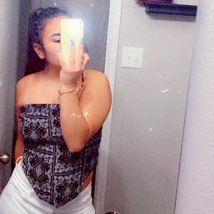 Meet your Posher, Vanessa